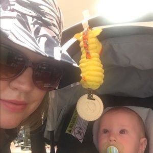 Meet your Posher, Jennifer